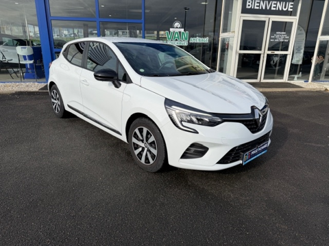 Clio V 1.6 E-TECH 145CH FULL HYBRID EVOLUTION 2023 occasion 16400 Puymoyen