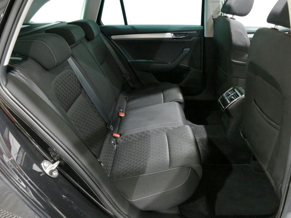 Superb 1.5 TSI ACT 150ch Business DSG7 2022 occasion 77400 Lagny-sur-Marne