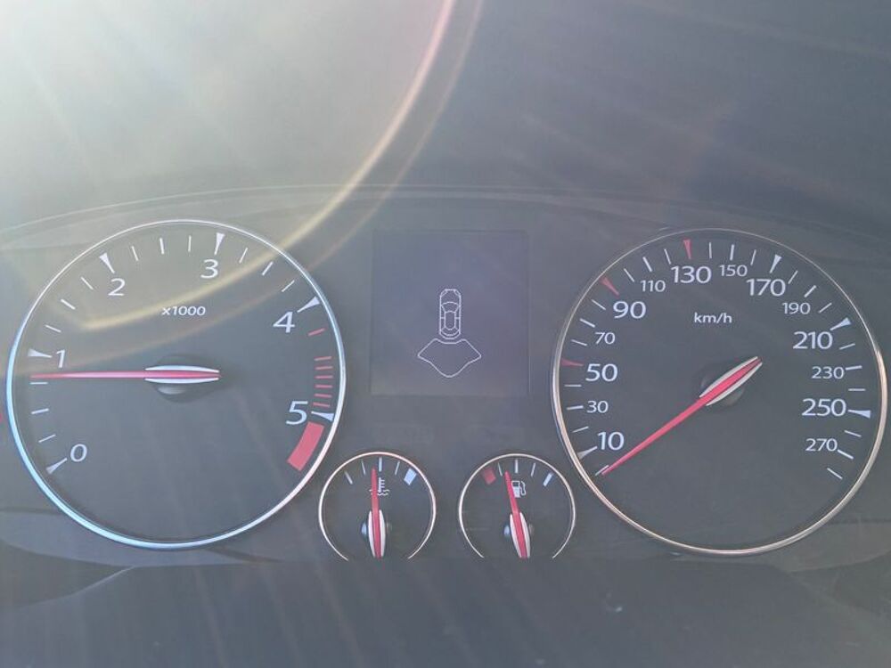 Laguna III Estate 2.0 DCI 150CH ENERGY BOSE EDITION ECO&sup2; 4control / ATTELAGE 2011 occasion 38130 ECHIROLLES