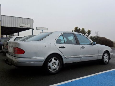 Classe E DTURBO AVANTGARDE 1998 occasion 85400 Sainte-Gemme-la-Plaine