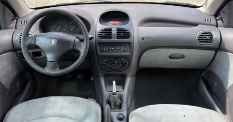 206 1.9 D XR PRESENCE 5P 2003 occasion 13400 AUBAGNE