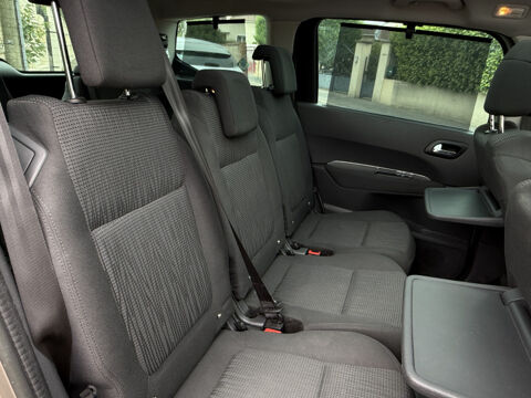5008 1.6 HDI115 FAP FAMILY II 7PL 2013 occasion 95480 PIERRELAYE