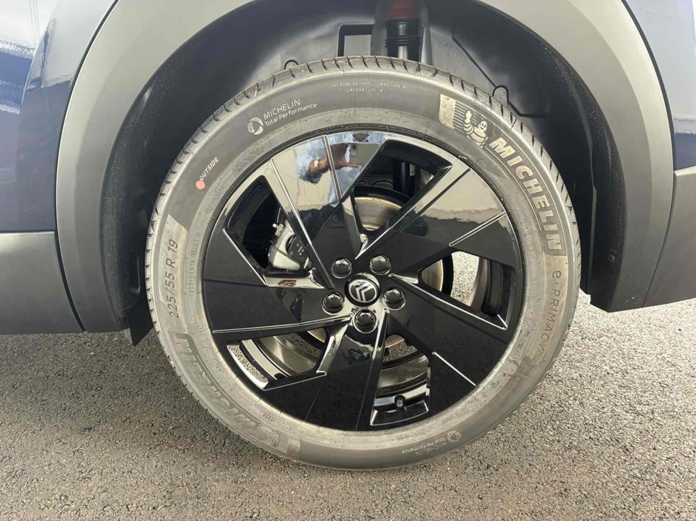 C5 aircross 1.2 HYBRIDE 145CH MAX BOITE AUTOMATIQUE 2026 occasion 12850 Onet-le-Ch&acirc;teau