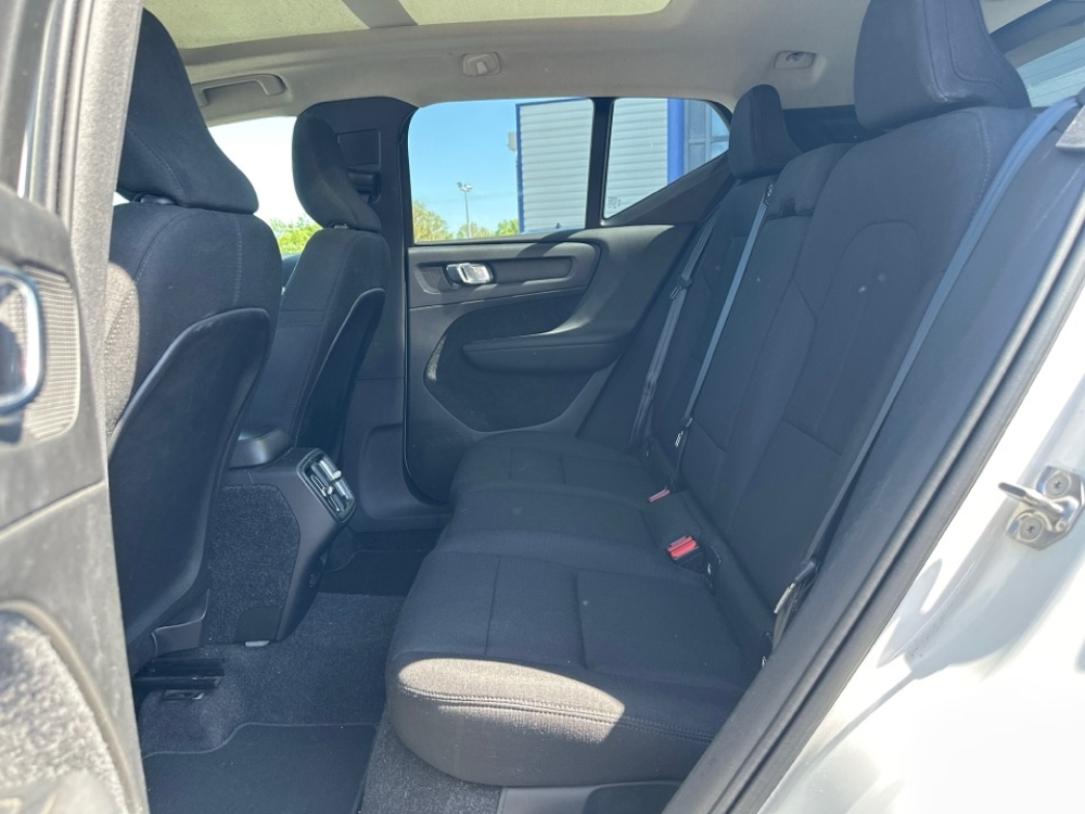 XC40 D3 ADBLUE AWD 150CH MOMENTUM GEARTRONIC 8 2019 occasion 31670 Lab&egrave;ge