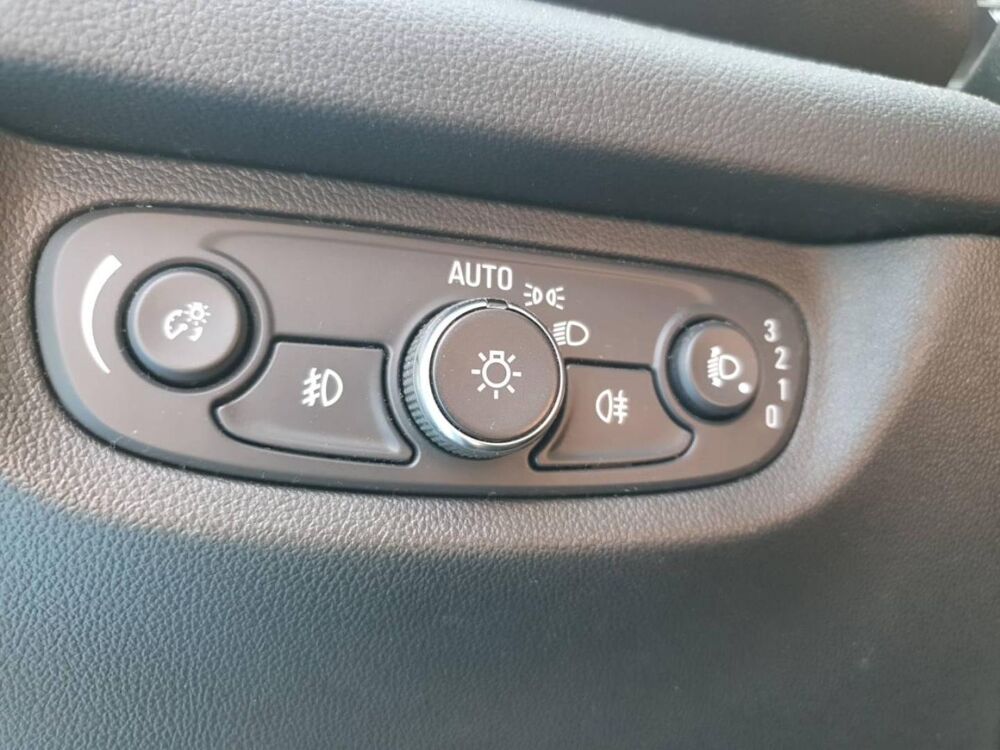 Insignia 1.6 D 136ch Business Edition Pack Auto 2019 occasion 56400 Brech