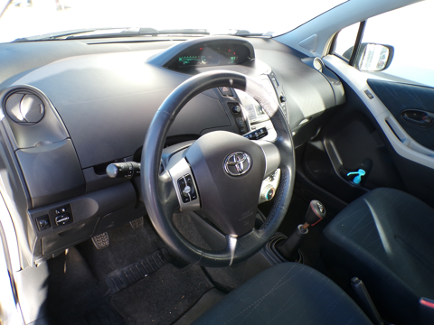 Yaris II 1.3 VVT-I 87CH LUNA 5P 2006 occasion 38150 Salaise-sur-Sanne