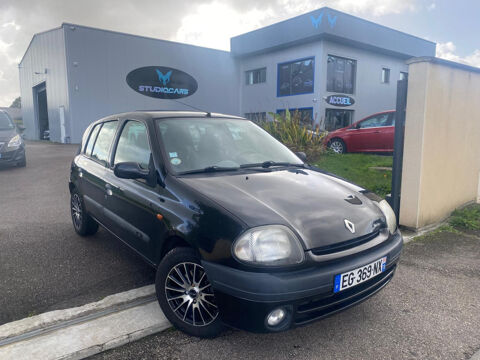 Renault clio ii 1.6 90CH RXE BVA 5P