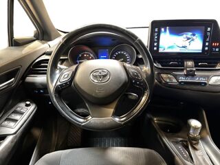 C-HR 122h Dynamic 2WD E-CVT 2017 occasion 13400 Aubagne