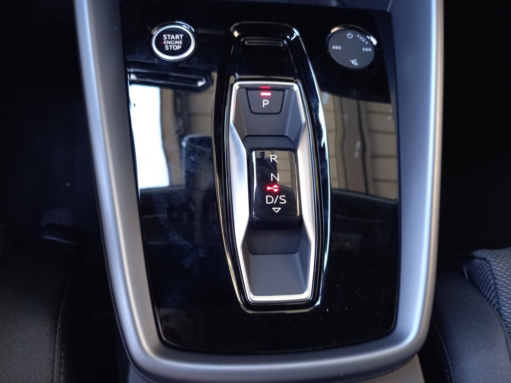 A3 2.0 TDI 150CH S LINE S TRONIC 7 2026 occasion 31670 Lab&egrave;ge