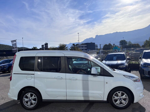 Tourneo VP 1.0 ECOBOOST 100CH STOP&START AMBIENTE EURO6 / distribution 2015 occasion 38130 ECHIROLLES