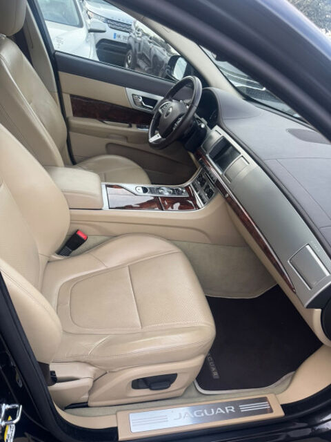 XF 3.0 V6 D S 275CH LUXE PREMIUM 2013 occasion 34740 Vendargues