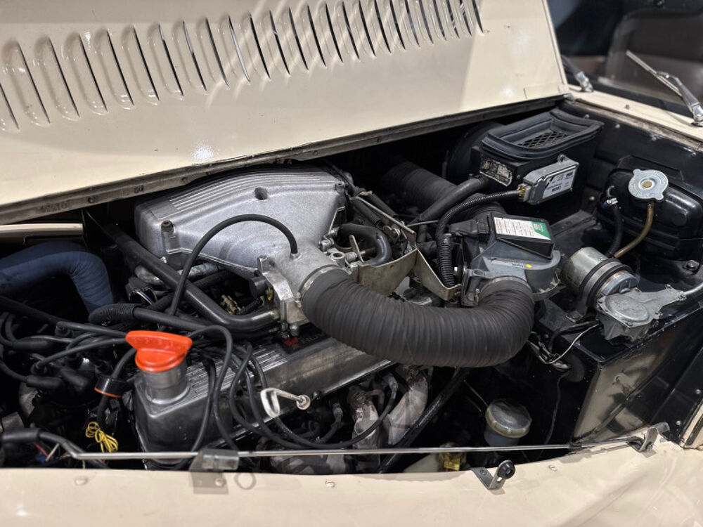Plus 8 V8 Rover 3.5 193 CH 1989 occasion 63170 Aubi&egrave;re