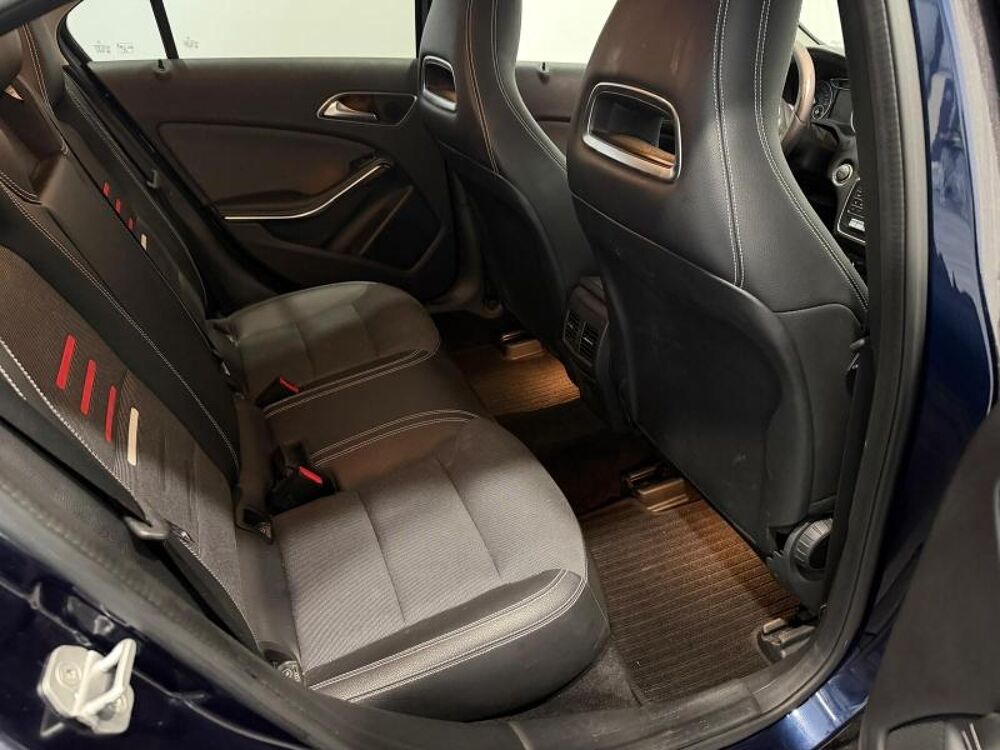 Classe A 180 d BlueEFFICIENCY EDITION Intuition 2017 occasion 78520 LIMAY