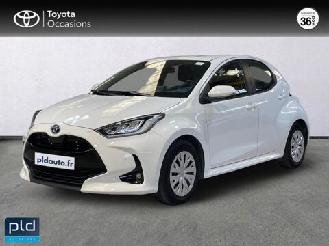 Toyota Yaris 116h Dynamic Business 5p + Programme Beyond Zero Academy MY2 2023 occasion Aubagne 13400
