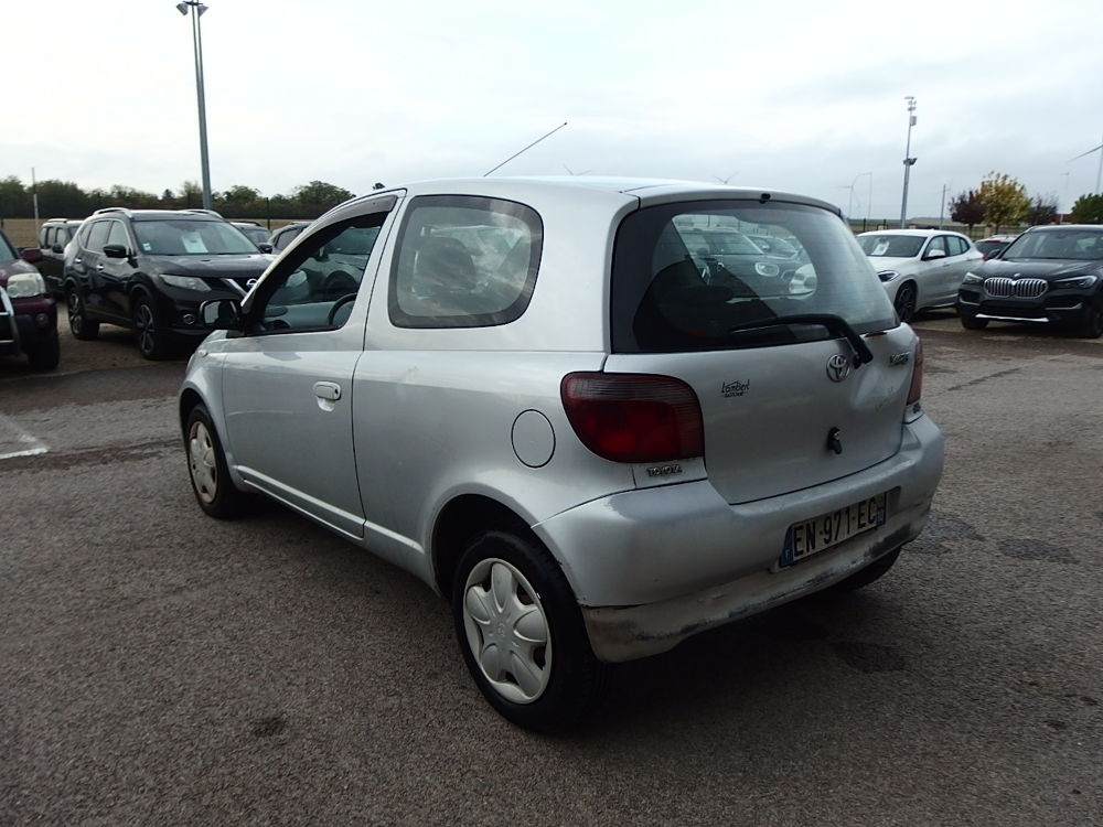 Yaris 75 D-4D LUNA 3P 2003 occasion 10600 Savi&egrave;res