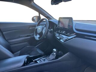 C-HR 184h Distinctive 2WD E-CVT MC19 2020 occasion 13300 Salon-de-Provence
