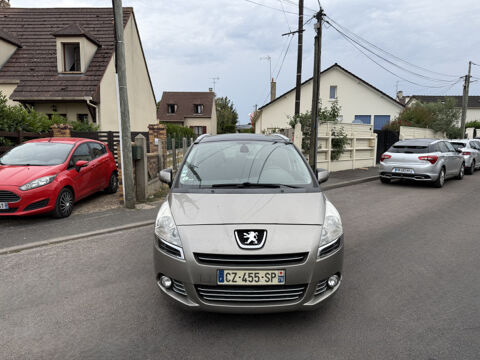 5008 1.6 HDI115 FAP FAMILY II 7PL 2013 occasion 95480 PIERRELAYE