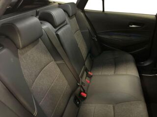 Corolla 1.8 140ch Design MY25 2026 occasion 13400 Aubagne
