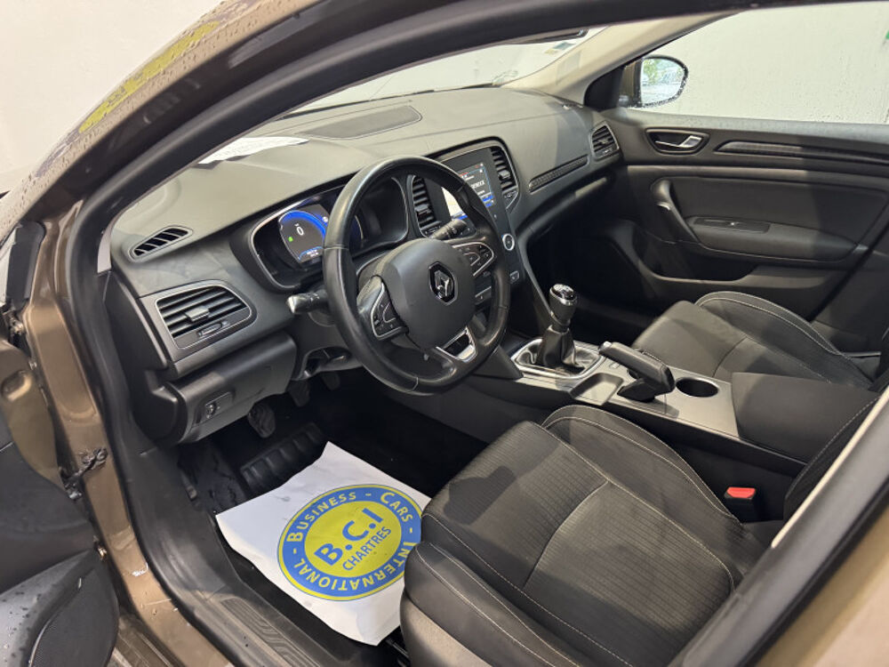 Megane IV 1.2 TCE 100CH ENERGY BUSINESS 2016 occasion 28630 Nogent-le-Phaye