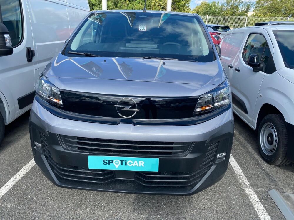 Vivaro M 2.2 Diesel 150ch Pack Premium Connect automatique 2026 occasion 95500 Gonesse