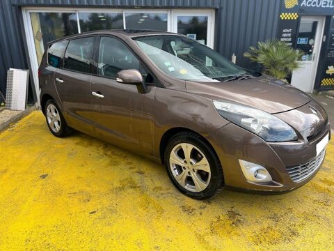 Renault Grand Scénic III 1.9 DCI 130CH ALYUM 5 PLACES 2010 occasion Saint-Michel-Chef-Chef 44730