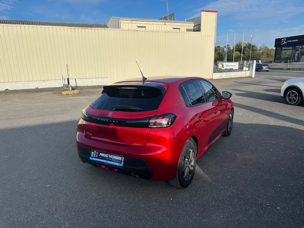 208 1.2 PURETECH 100CH S&S STYLE 2022 occasion 16400 Puymoyen