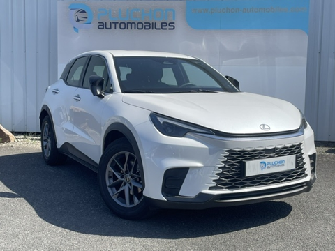 Lexus LBX 1.5 136CH BUSINESS PLUS 2WD 2024 occasion Saint-Lumine-de-Clisson 44190