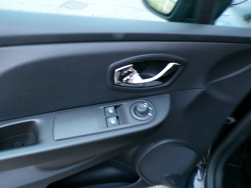 Clio IV IV 0.9 TCE 90CH ENERGY ZEN ECO&sup2; 99G 2013 occasion 38150 Salaise-sur-Sanne