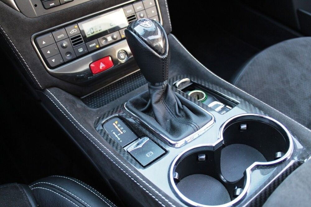 Grancabrio GRANCABRIO 2 4.7 V8 460 BVA6 SPORT MC 2016 occasion 59223 Roncq