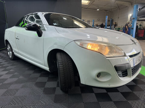 M&eacute;gane III CC 1.5 DCI 110CH FAP DYNAMIQUE ECO&sup2; 2010 occasion 57185 CLOUANGE