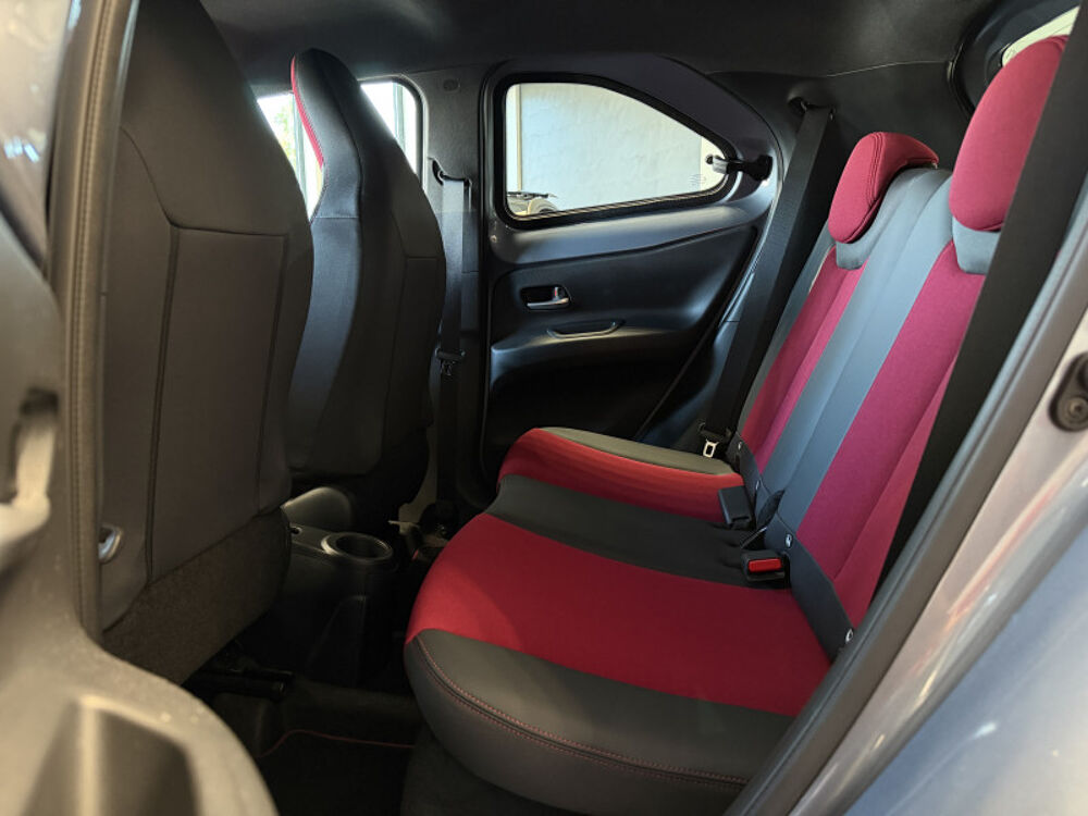 Aygo 211,00/MOIS* / 1.0 VVT-I 72CH UNDERCOVER S-CVT MY23 2023 occasion 57350 Stiring-Wendel