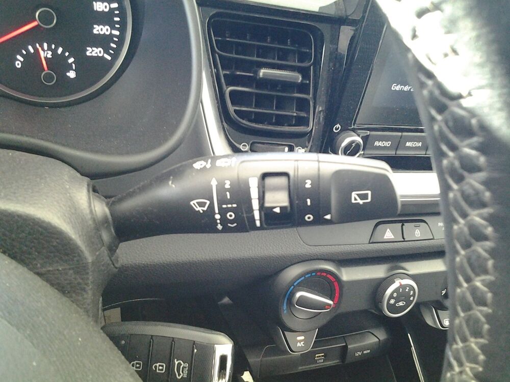 Stonic 1.0 T-GDI 120CH MHEV ACTIVE BUSINESS IBVM6 2022 occasion 71880 Ch&acirc;tenoy-le-Royal