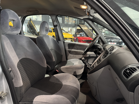 Picasso 1.6 HDI92 93600 KMS PREMIERE MAIN GARAGE PLB 2009 occasion 12000 RODEZ