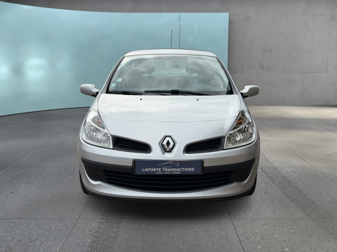 Clio III 1.2 16V 75CH PACK AUTHENTIQUE 5P SEULEMENT 15460 KM !!! 2006 occasion 88200 Saint-Nabord