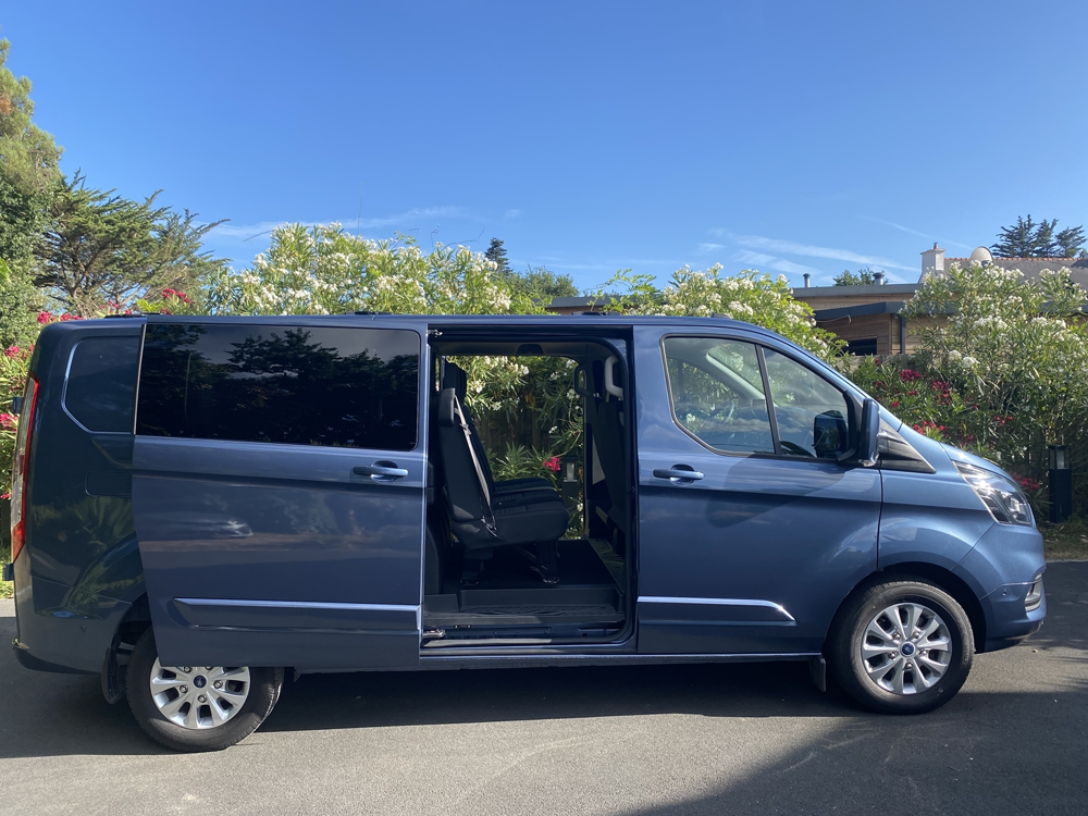 Transit 320 L2H1 2.0 ECOBLUE 170CV CABINE APPROFONDIE LIMITED BVA8 2023 occasion 29120 Pont-l'Abb&eacute;