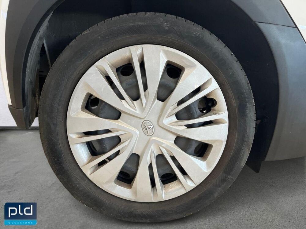 Aygo 1.0 VVT-i 72ch Dynamic MY24 2024 occasion 13730 Saint-Victoret
