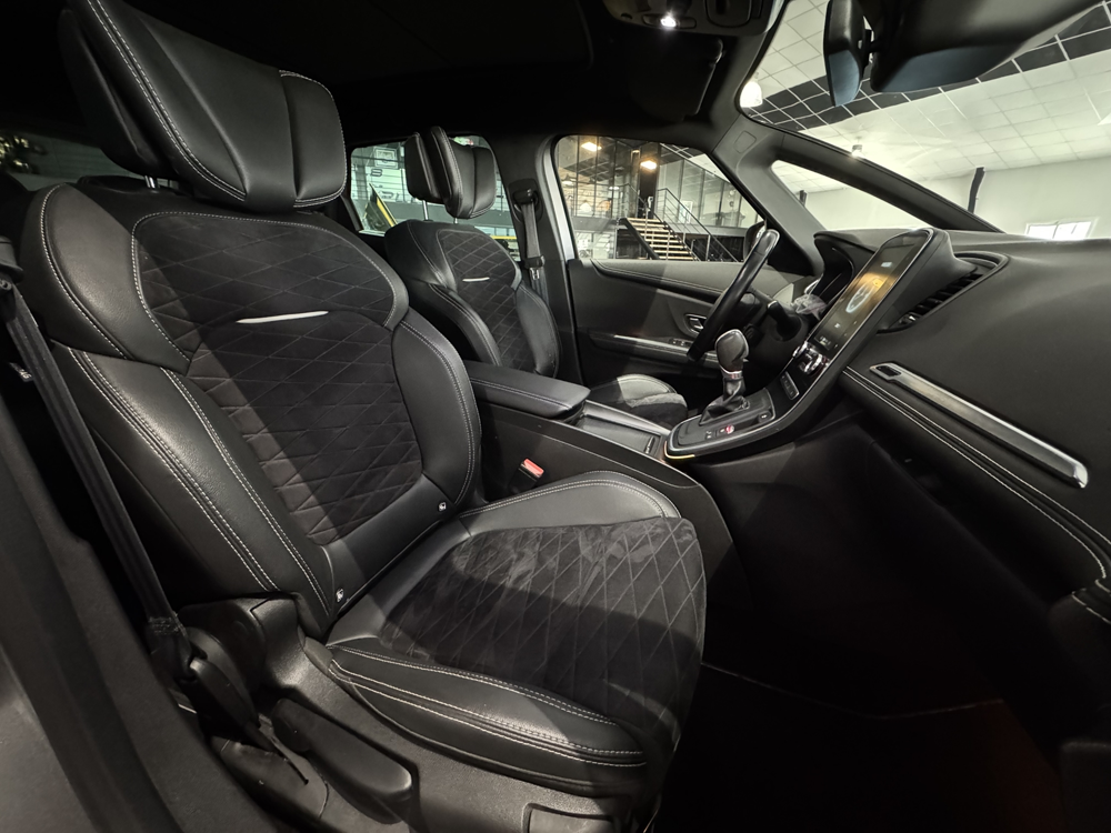 Scenic IV 1.3 TCE 140CH FAP BLACK EDITION EDC 2019 occasion 12000 RODEZ