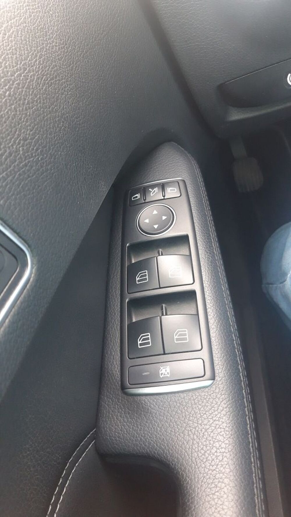 Classe E 220 BLUETEC EXECUTIVE 9G-TRONIC 2014 occasion 85400 Sainte-Gemme-la-Plaine