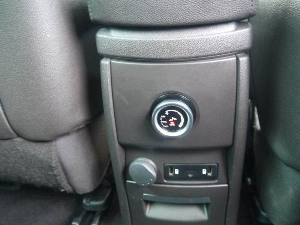Espace 1.6 DCI 160CH ENERGY INTENS EDC 7 PLACES 2018 occasion 38260 La C&ocirc;te-Saint-Andr&eacute;