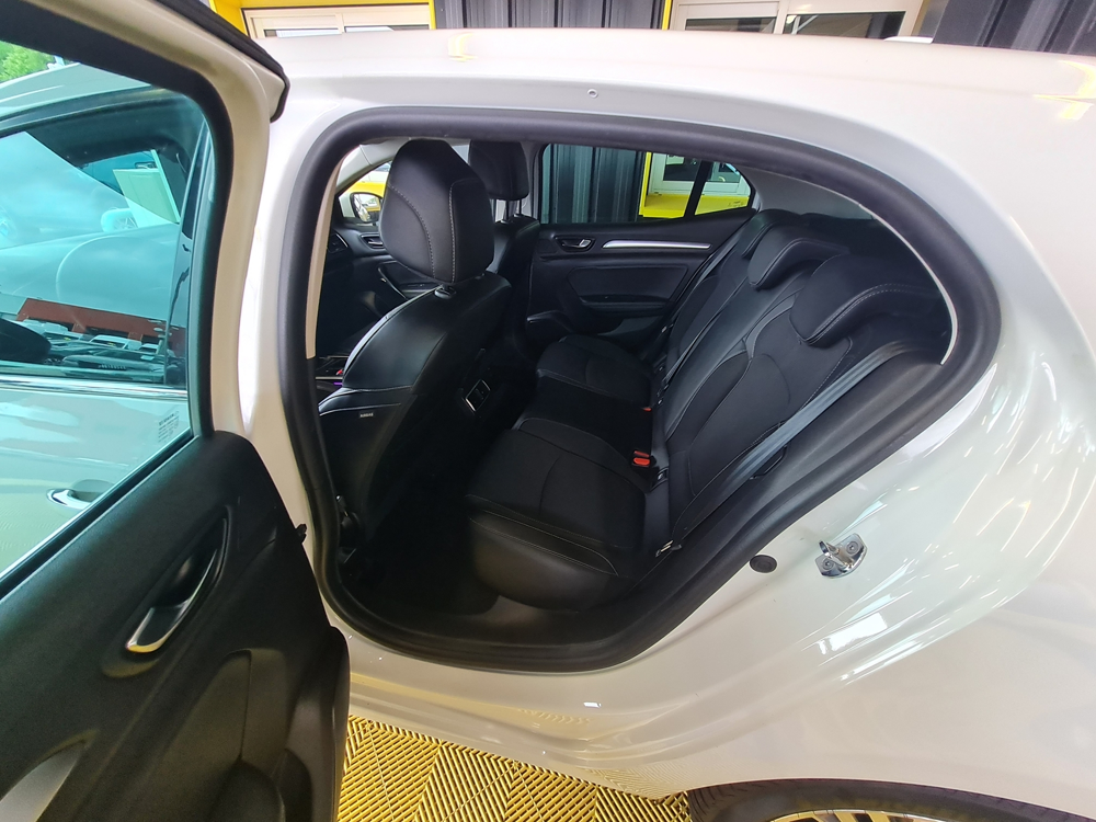 Megane IV 1.5 BLUE DCI 115CH INTENS -21N 2022 occasion 56530 Qu&eacute;ven