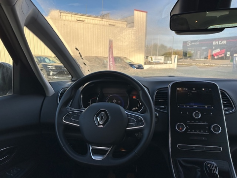 Grand scenic IV 1.7 BLUE DCI 120CH BUSINESS 7 PLACES 2020 occasion 16400 Puymoyen