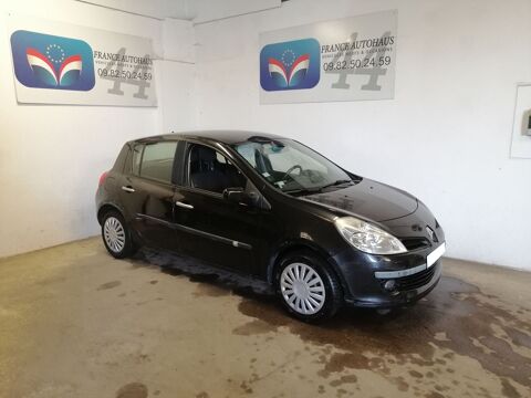 Renault Clio III 1.5 DCI 105 CH DYNAMIQUE 5P 2007 occasion Carquefou 44470