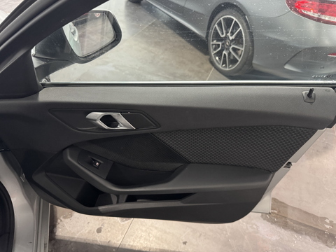 S&eacute;rie 1 (F40) 116DA BUSINESS DESIGN DKG7 PLB AUTO 2022 occasion 12000 RODEZ