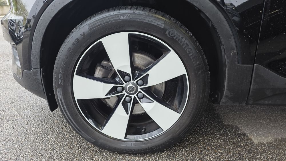 XC40 D4 ADBLUE AWD 190CH MOMENTUM GEARTRONIC 8 2019 occasion 56530 QUEVEN