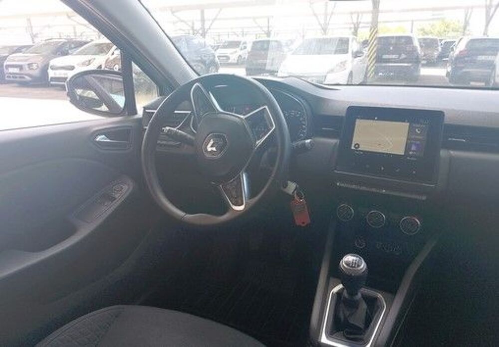 Clio V 1.5 BLUE DCI 100CH BUSINESS 21N 2022 occasion 38070 Saint-Quentin-Fallavier
