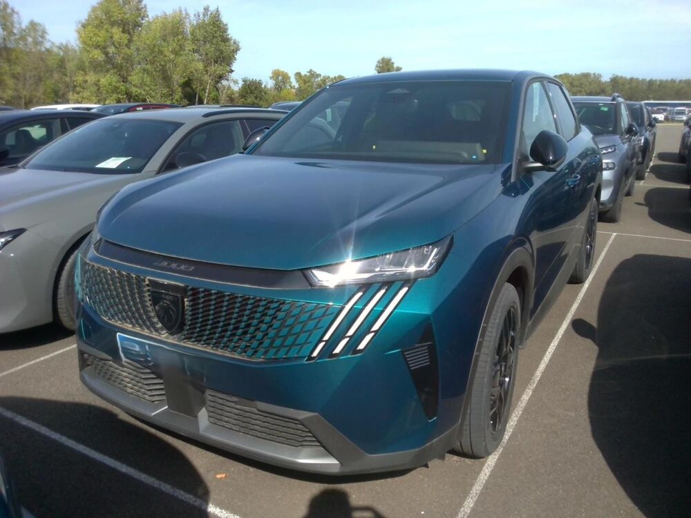 3008 1.2 Hybrid 145ch Allure e-DCS6 / PACK PANORAMIC NAV / 10 km 2025 occasion 56850 Caudan