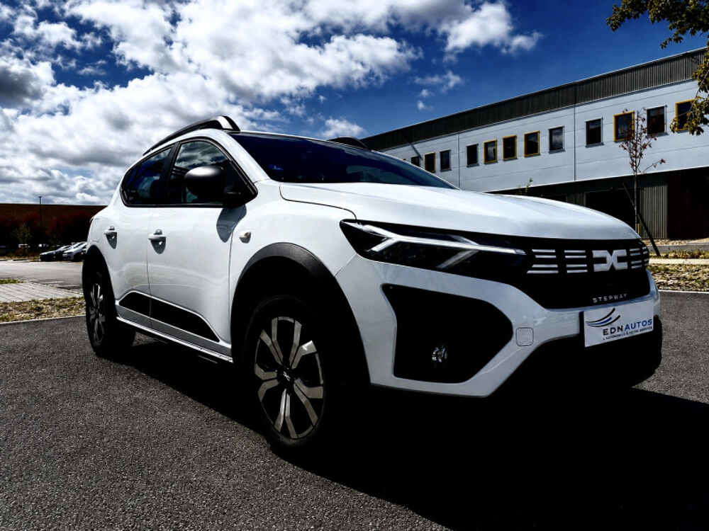 Sandero 1.0 TCE 90CH STEPWAY EXPRESSION CVT / 1&Egrave;RE MAIN / APPLE CARP 2023 occasion 94260 Fresnes