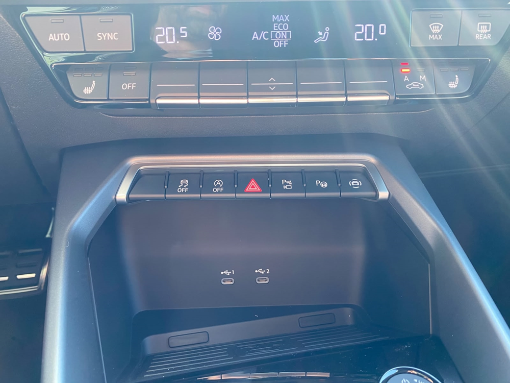A3 1.5 TFSI 150CH HYBRIDE S LINE S TRONIC 7 2026 occasion 31670 Lab&egrave;ge