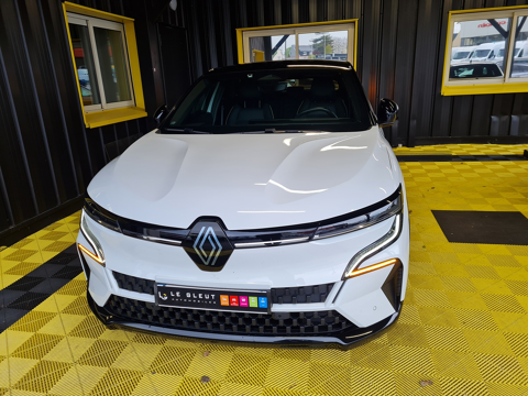 Renault M&eacute;gane V E-TECH ELECTRIC EV60 220CH ICONIC SUPER CHARGE 2022 occasion Qu&eacute;ven 56530