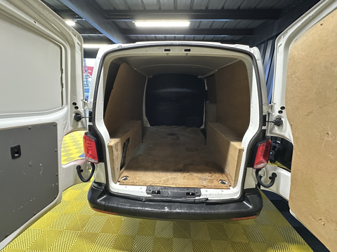 Transporter 2.8T L1H1 2.0 TDI 90CH BUSINESS LINE 2021 occasion 56530 Qu&eacute;ven